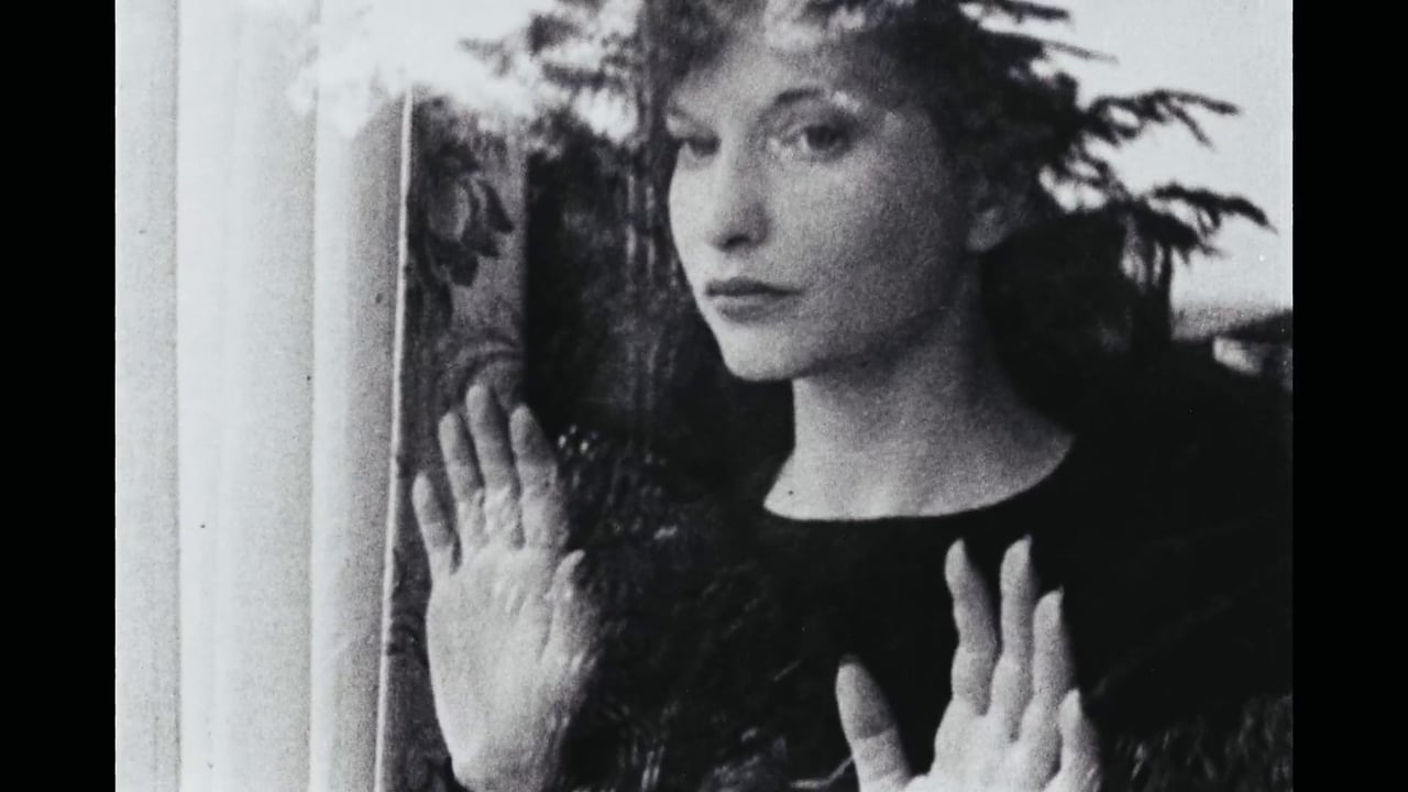 Meshes of the Afternoon by Maya Deren